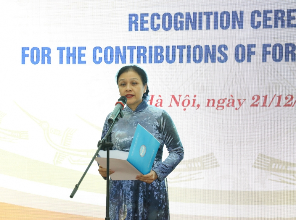 VUFO confers Certificates of Merit on 50 foreign NGOs 4627 vu1